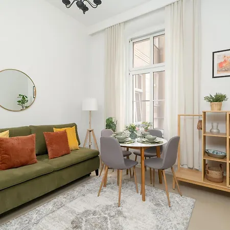 Apartment Wyjatkowy Z 1 Sypialnia By Renters Poznan
